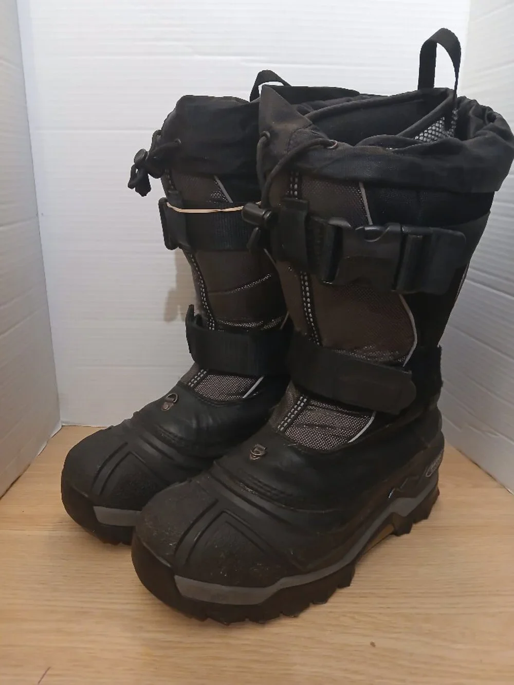 Baffin Selkirk EPIC-M002 Polar Proven Waterproof Snow Boots Men's Size 10 Black